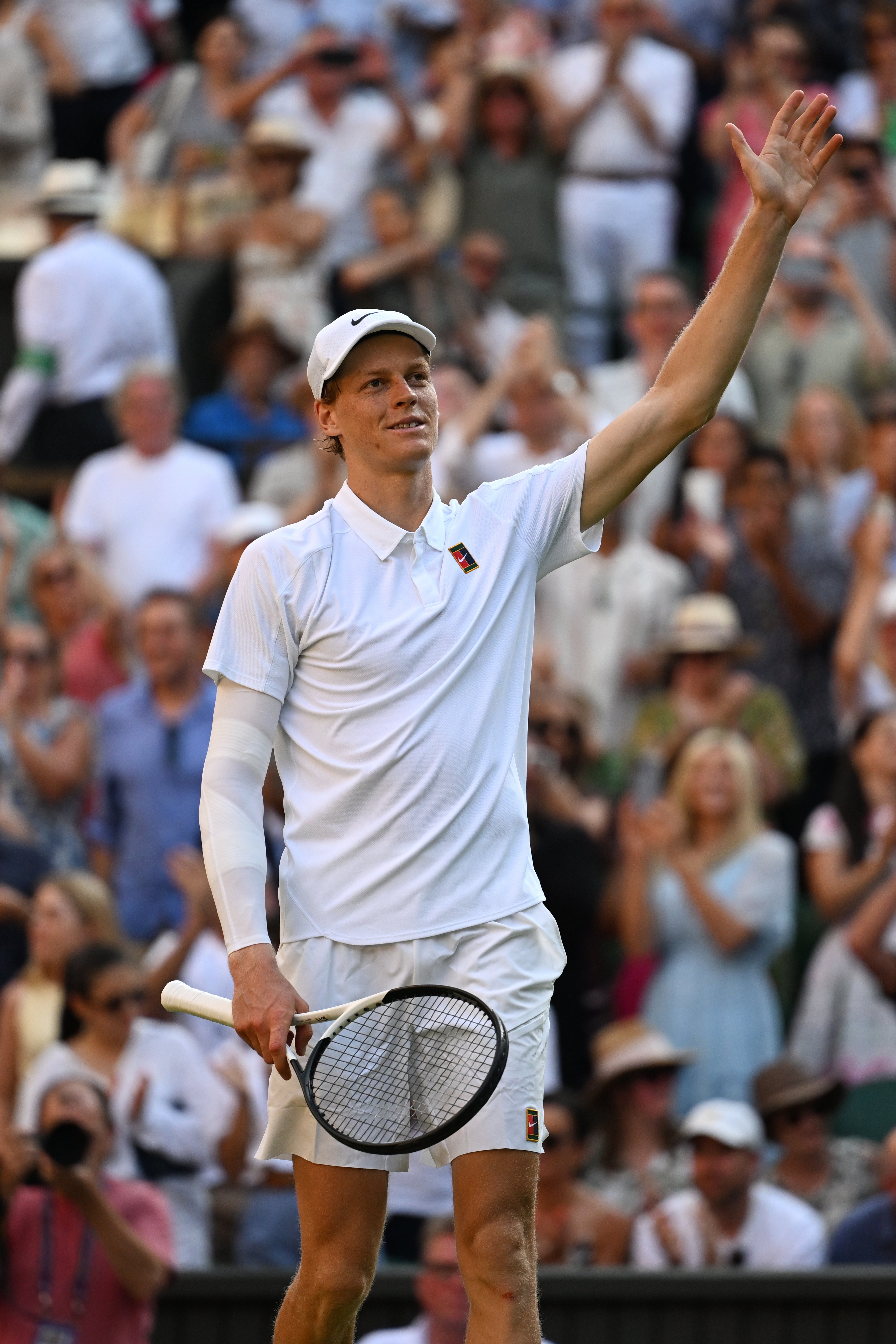 开云官网-戴维斯杯险胜温网，辛纳惊艳四座