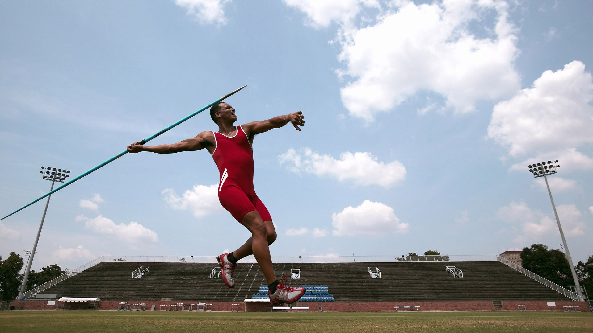 霍勒迪末节狂飙锁定胜局,新疆队提前终结悬念火箭升空