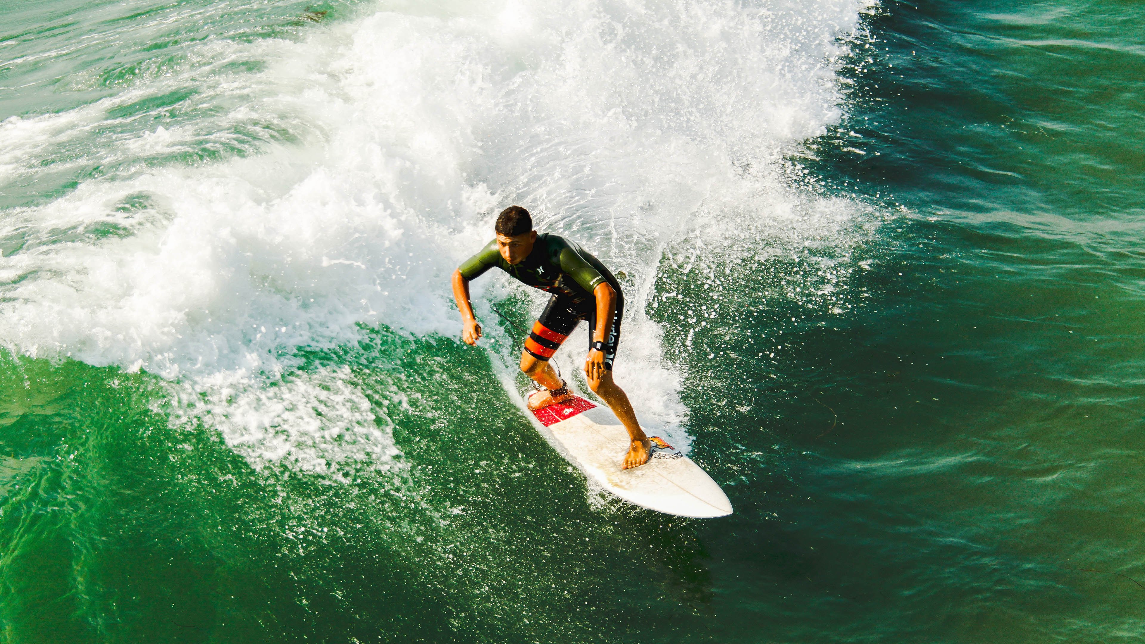 卡塞米罗爆发定乾坤，哥伦比亚淘汰赛力克英格兰